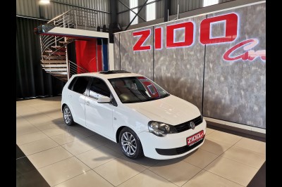 BUY VOLKSWAGEN 2010, Motor Trader