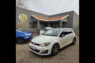 BUY VOLKSWAGEN GOLF 7 2015 GOLF VII 1.2 TSI TRENDLINE, Motor Trader