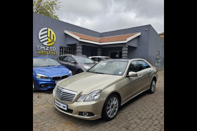 BUY MERCEDES-BENZ E CLASS SEDAN 2009 E 300 ELEGANCE, Motor Trader